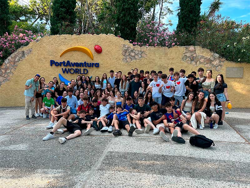 Alumnos en PortAventura