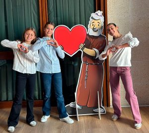 Alumnas de Amigó en la Eucaristía de las familias