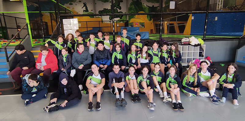 Alumnos del colegio luis amigo en saltoka