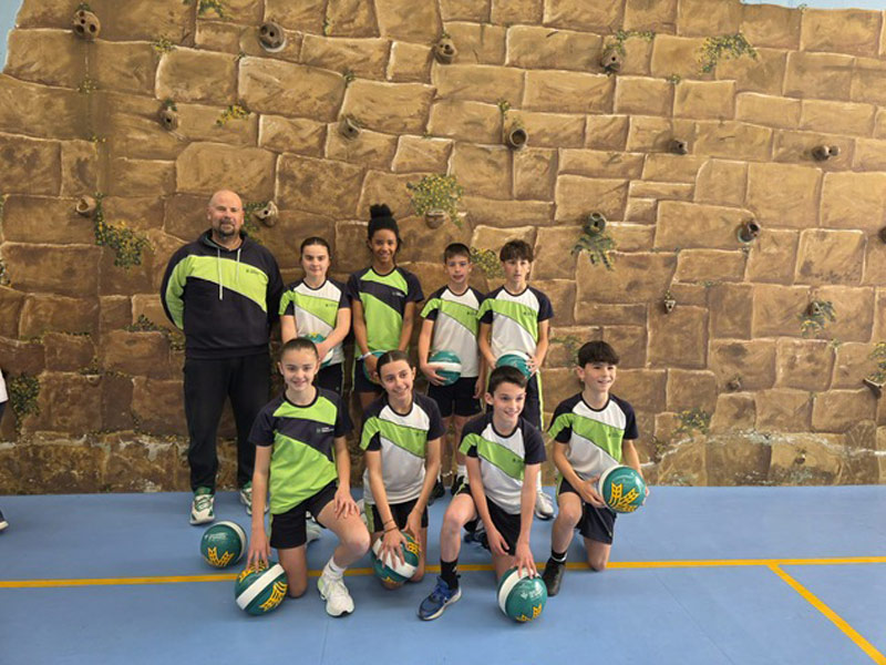 Equipo colegio amigo