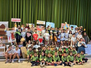 Alumnos de Amigo en el teatro de los burgos
