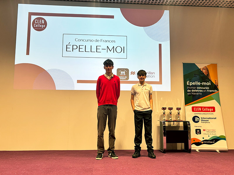 Alumnos de amigo
